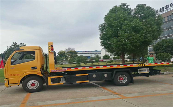 三沙定远24小时拖车救援电话号码，定远道路救援公司怎么收费的